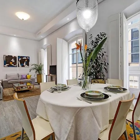 Precioso En Junto Al Mercado