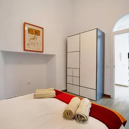 Precioso En Junto Al Mercado Apartment *