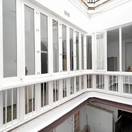 Precioso En Junto Al Mercado *